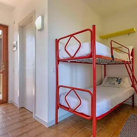 מלון דירות Moon Valley La Pelosa 3*